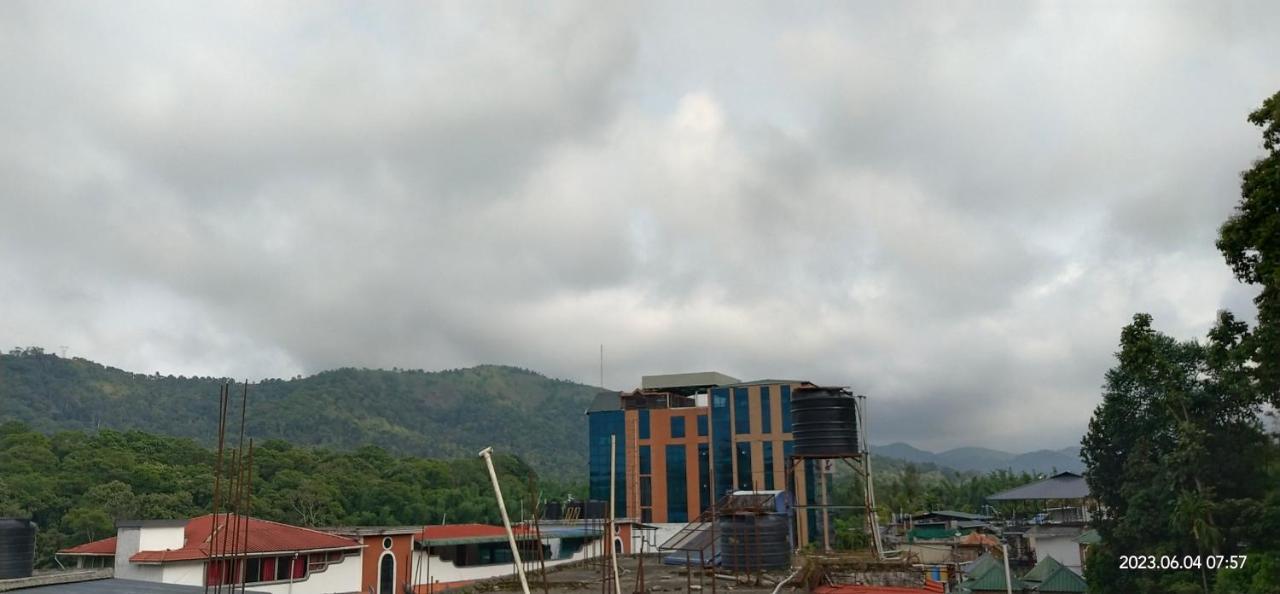 Floral Homestay Thekkady Exterior foto
